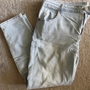 Old navy skinny ankle pant, size 16